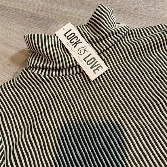 Gorgeous NWT Top - Picture 8 of 11